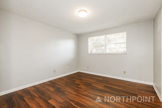 Building Photo - Enchanting Single Family Home | 3 BR/2BA | 1-Car Covered Parking