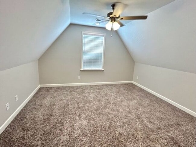 Building Photo - Now Leasing a 4-Bedroom 2.5 Bath Home in M...