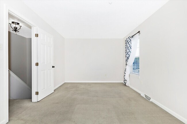 Building Photo - New Market West Rental