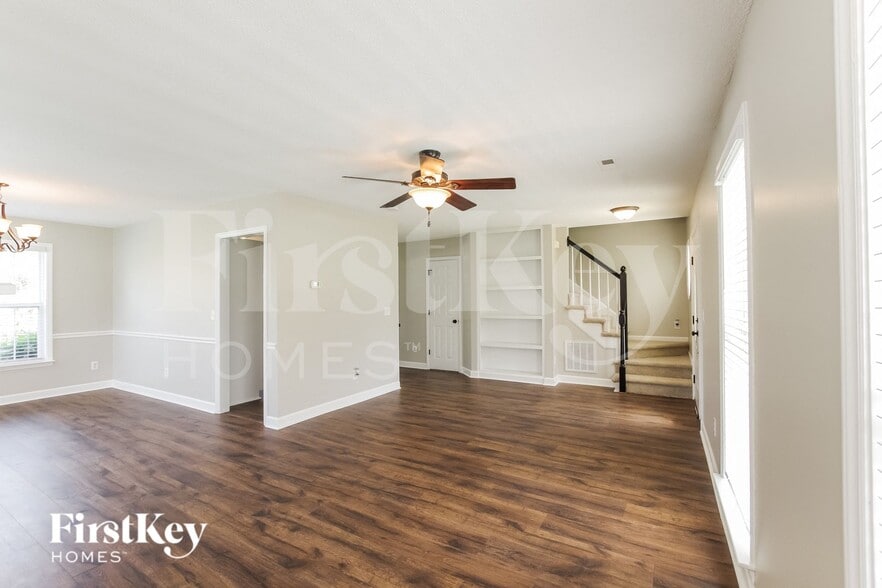 Building Photo - 1703 Glenn Meade Dr