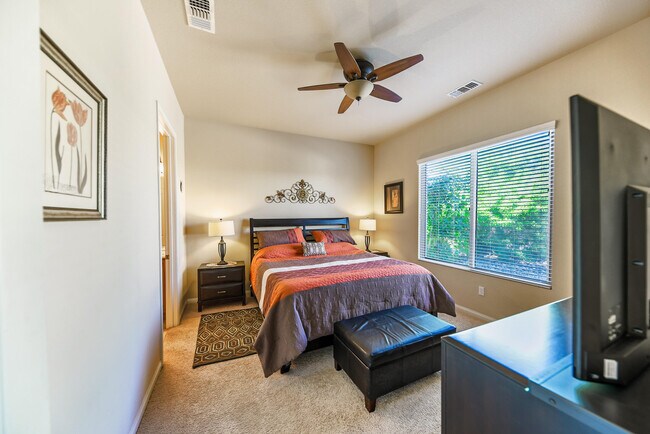 Building Photo - 81654 Avenida Alturas