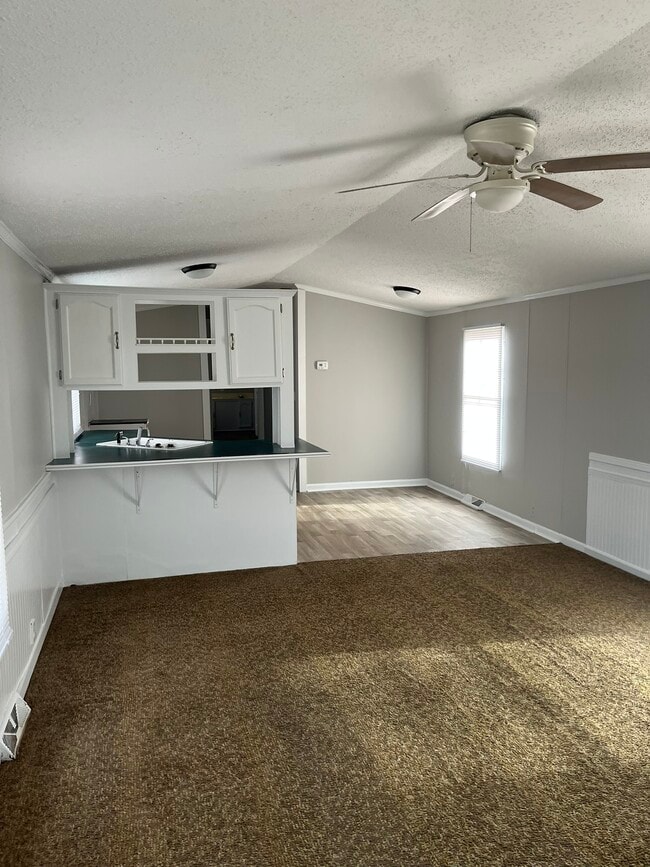 Building Photo - 1700 Lizzie Mill Rd