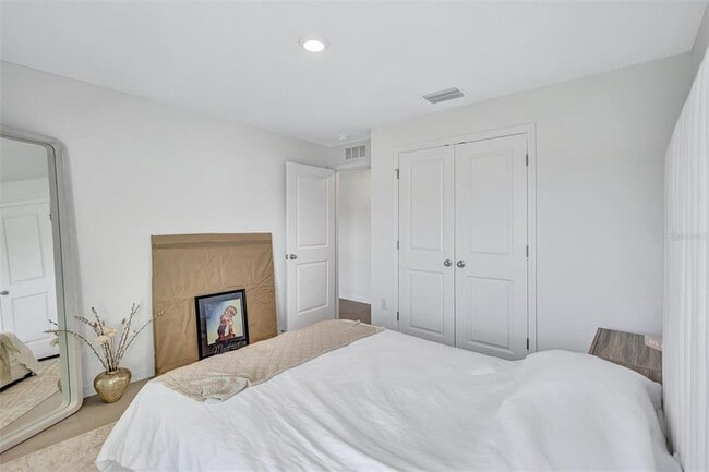 Building Photo - 7601 Rosewood Gdn Lp