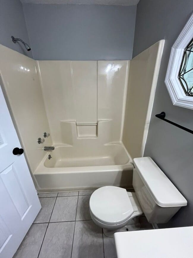 Building Photo - HALF-PRICE RENT for Your First Month: A St...