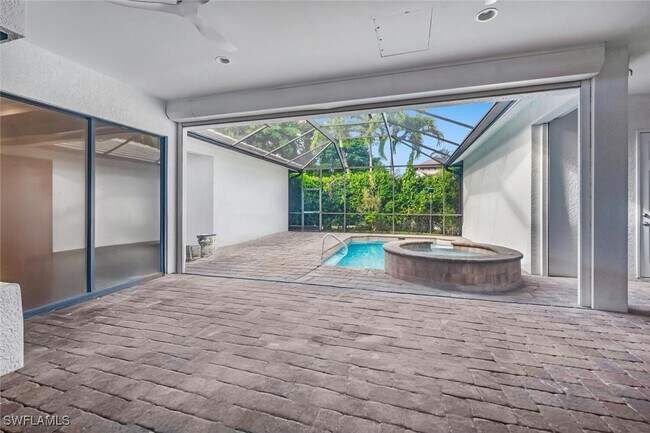 Building Photo - 600 6th Ave N