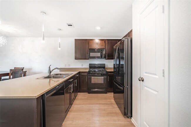 Building Photo - 26919 Wilderye Cv Ln