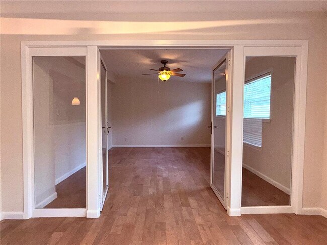 Building Photo - 5413 Coventry Ln