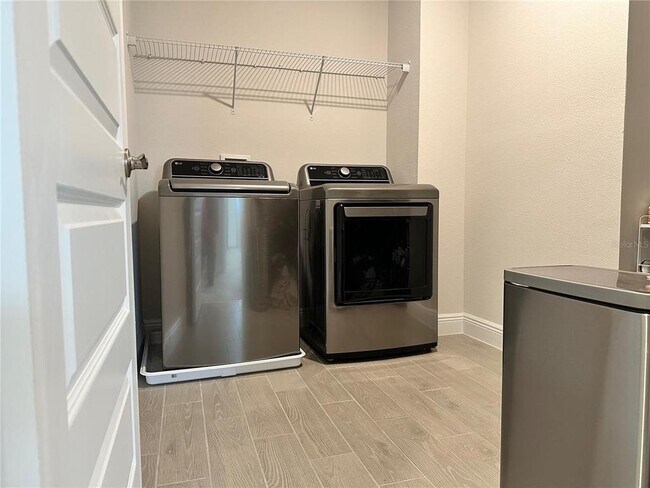 Building Photo - 18386 Oliver Twist Wy