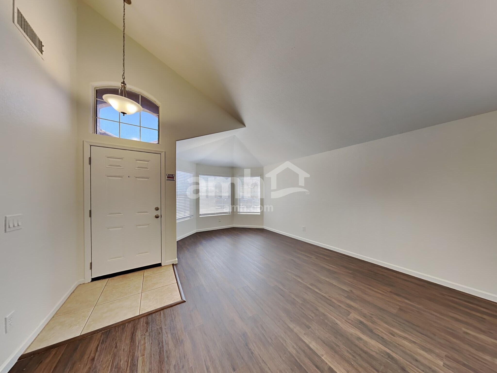 Building Photo - 2623 N 125th Dr