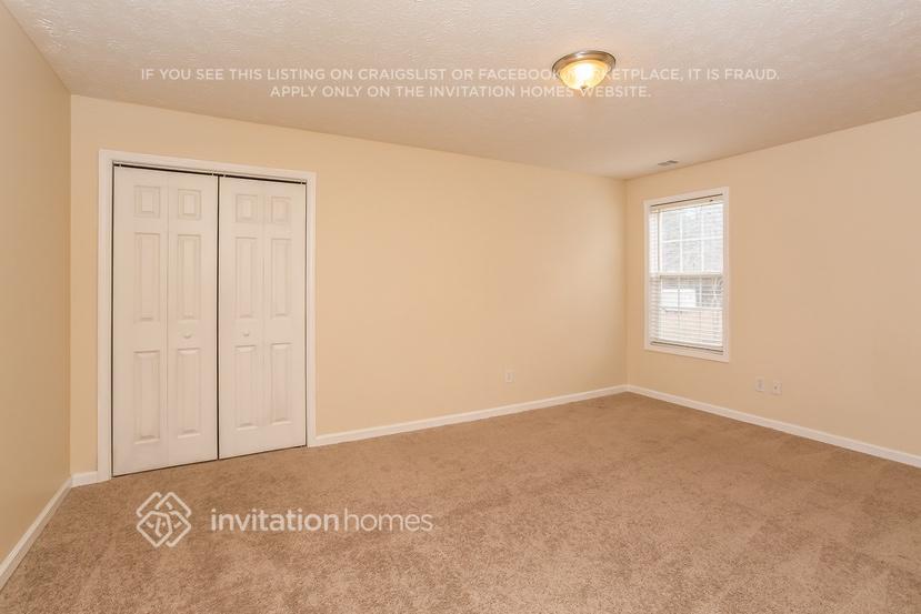 Building Photo - 210 Berkshire Pass