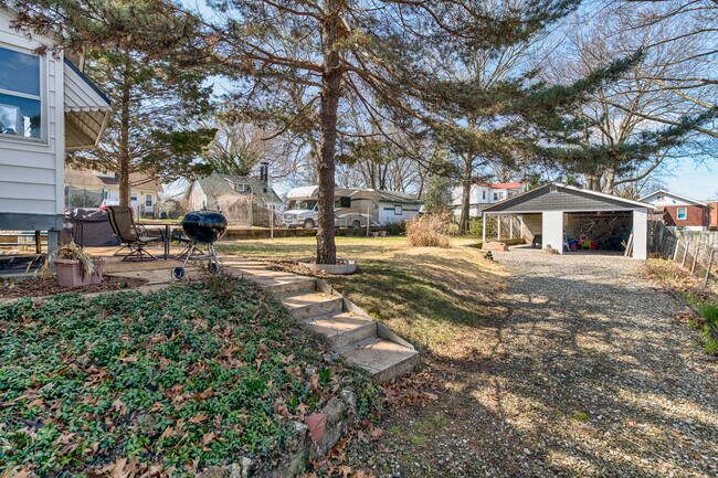 Building Photo - 2825 Burgess Ave