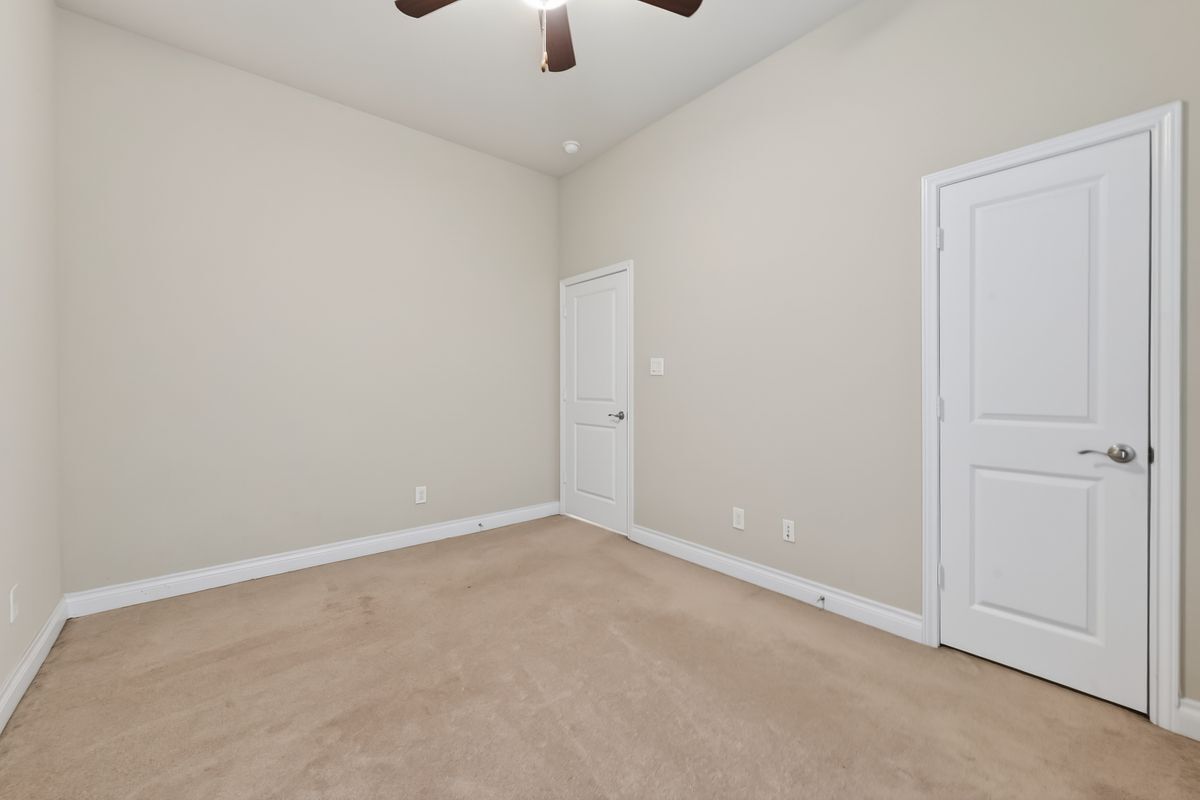 Building Photo - 18011 Begbie Path