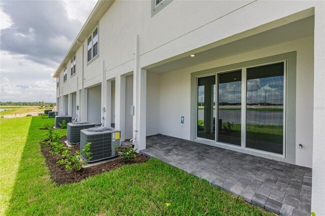 Building Photo - 19309 Blue Pond Dr