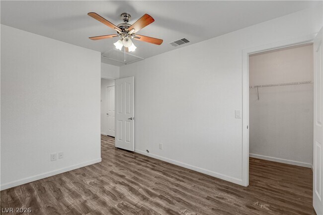 Building Photo - 3557 Sedwick Dr