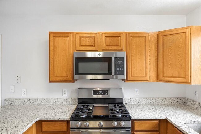 Building Photo - 613 Broken Bow Dr