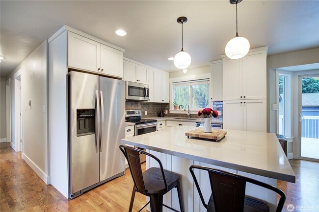 Building Photo - 4Bd/2Ba Renton House