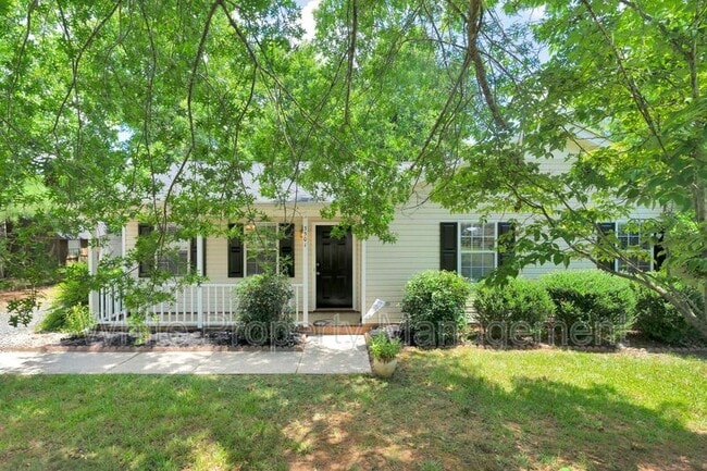Building Photo - 3501 Sassafras Trail