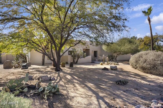 Building Photo - 9335 E Casitas Del Rio Dr