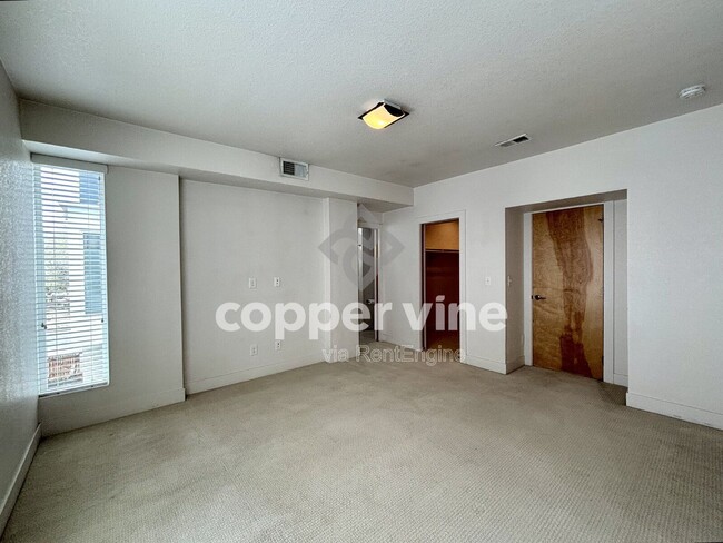 Building Photo - 4966 Lowell Blvd