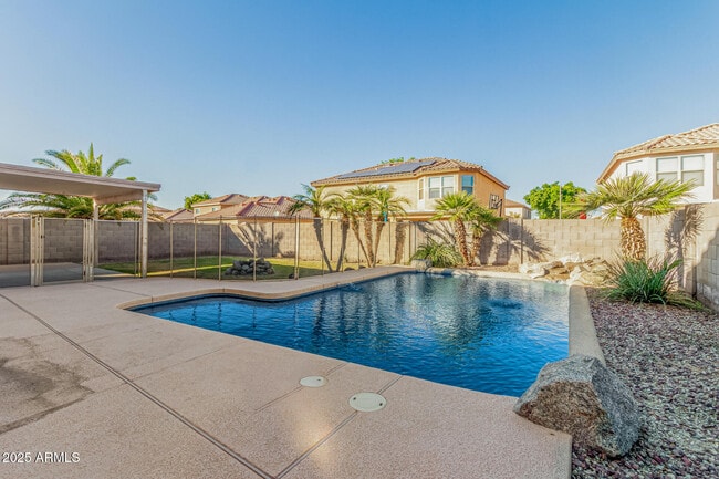 Building Photo - 15554 W Gelding Dr