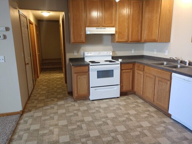 Building Photo - Beauting 2 Bed Town Home for Rent