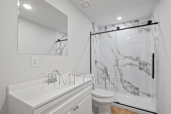 Building Photo - 1434 S Rusk St