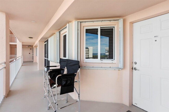 Building Photo - 5167 N Hwy A1A