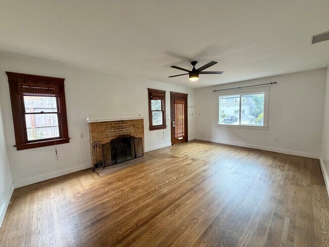 Building Photo - 4591-93 39th St