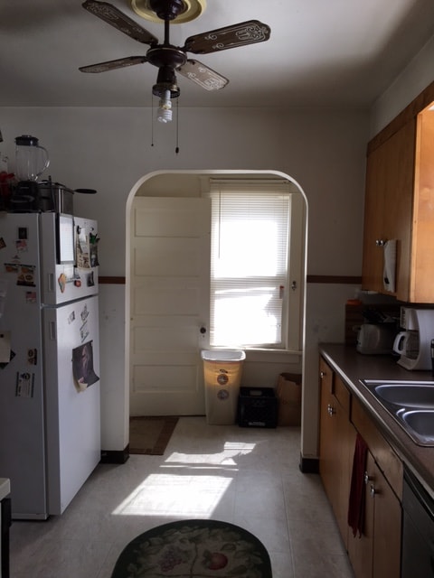 Building Photo - 425 Summit St