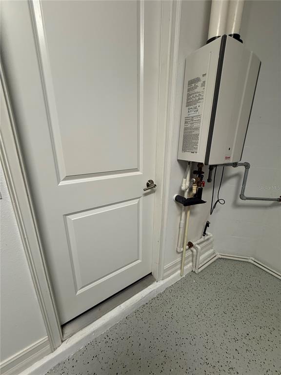 Building Photo - 4841 San Martino Dr