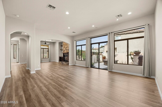 Building Photo - 3653 E Sands Dr