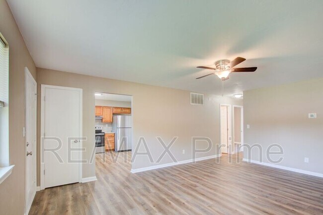 Building Photo - 4601 Hardy Dr