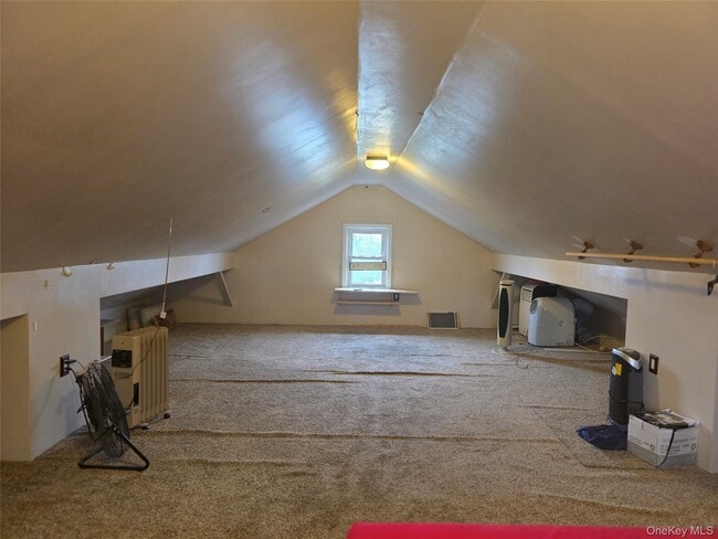 Building Photo - 121 4th St