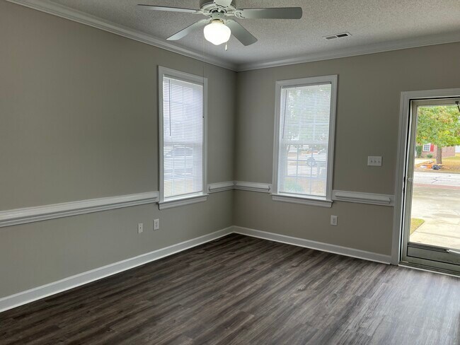 Building Photo - 3308 Whitlock Dr N