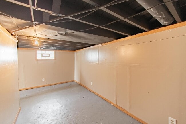 Building Photo - 7305 32nd Ave