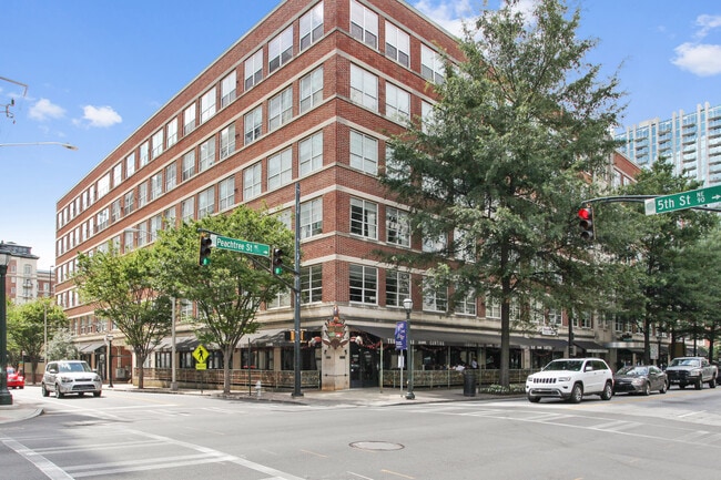 Building Photo - 800 Peachtree St NE