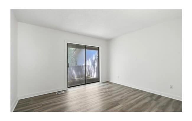 Building Photo - Westwind Manor