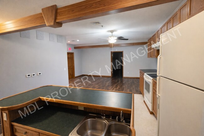 Building Photo - Laporte