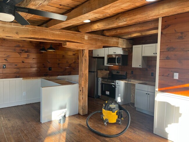 Building Photo - 2985 Granary Rd