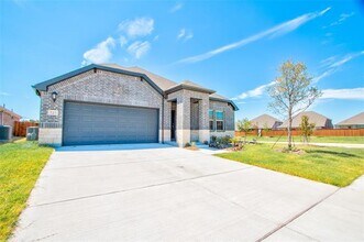 Building Photo - 727 Williams Wy