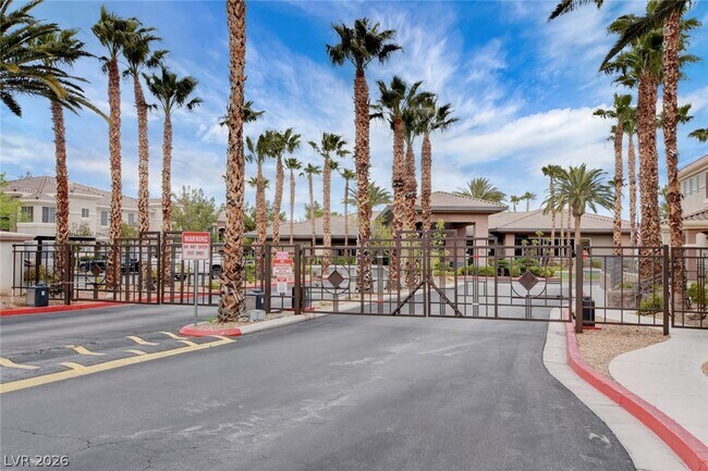 Building Photo - 9050 W Warm Springs Rd
