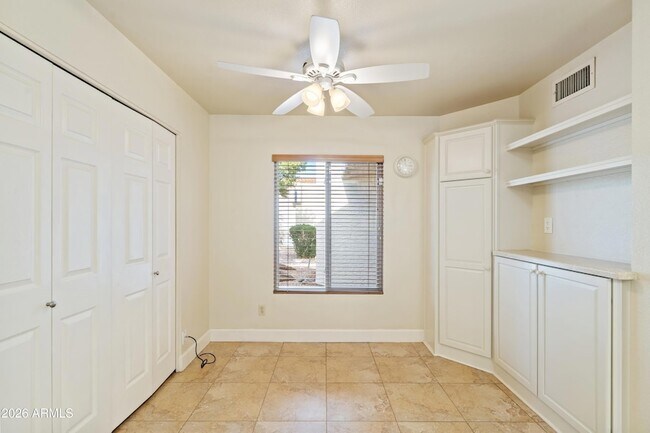 Building Photo - 10077 E Calle De Cielo Cir