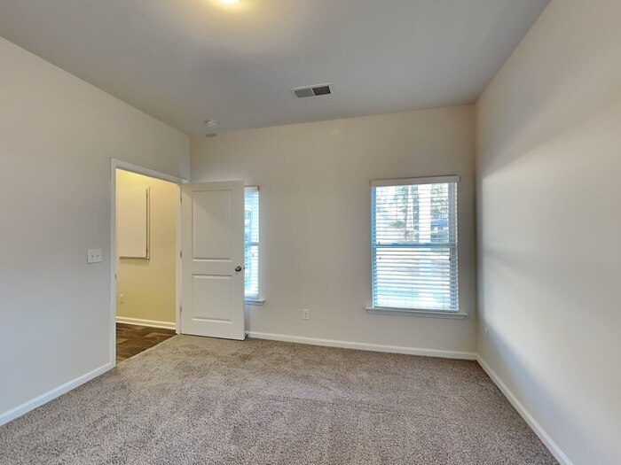 Building Photo - 224 St Andrews Pl Dr