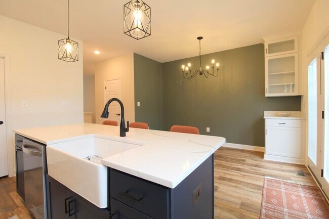 Building Photo - 1412 Palomino Trl