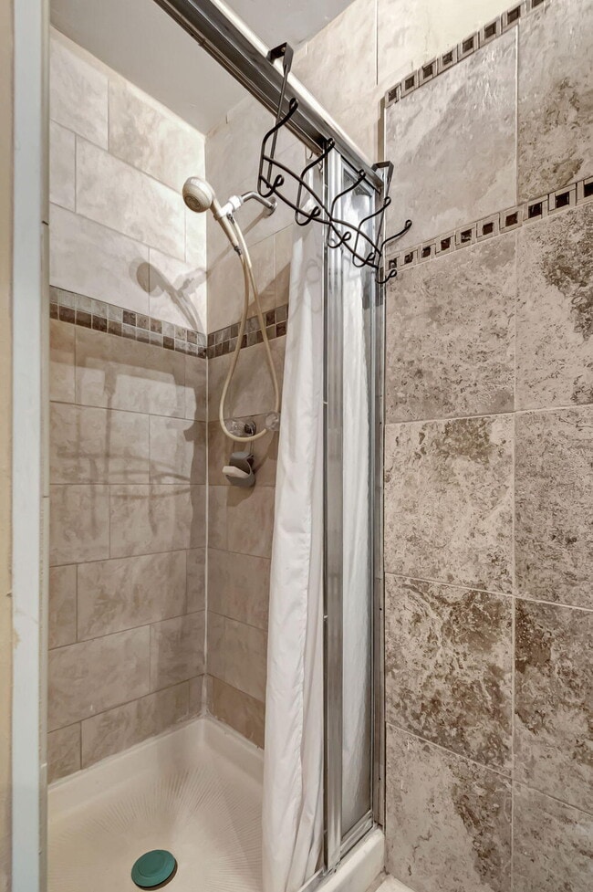 Building Photo - 288 Tuscany Ln