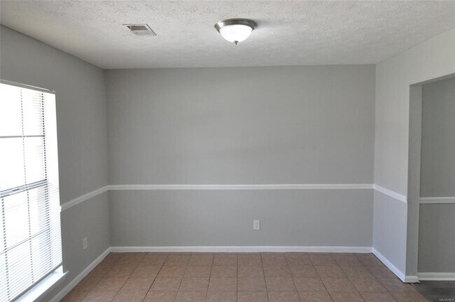 Building Photo - 164 Camellia Ct