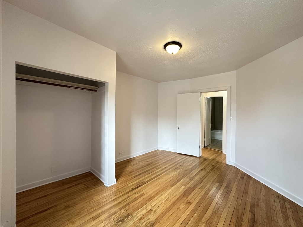 Building Photo - 7149 S Constance Ave