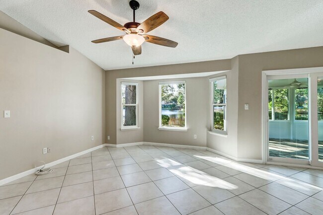 Building Photo - 2415 Will Hardee Rd