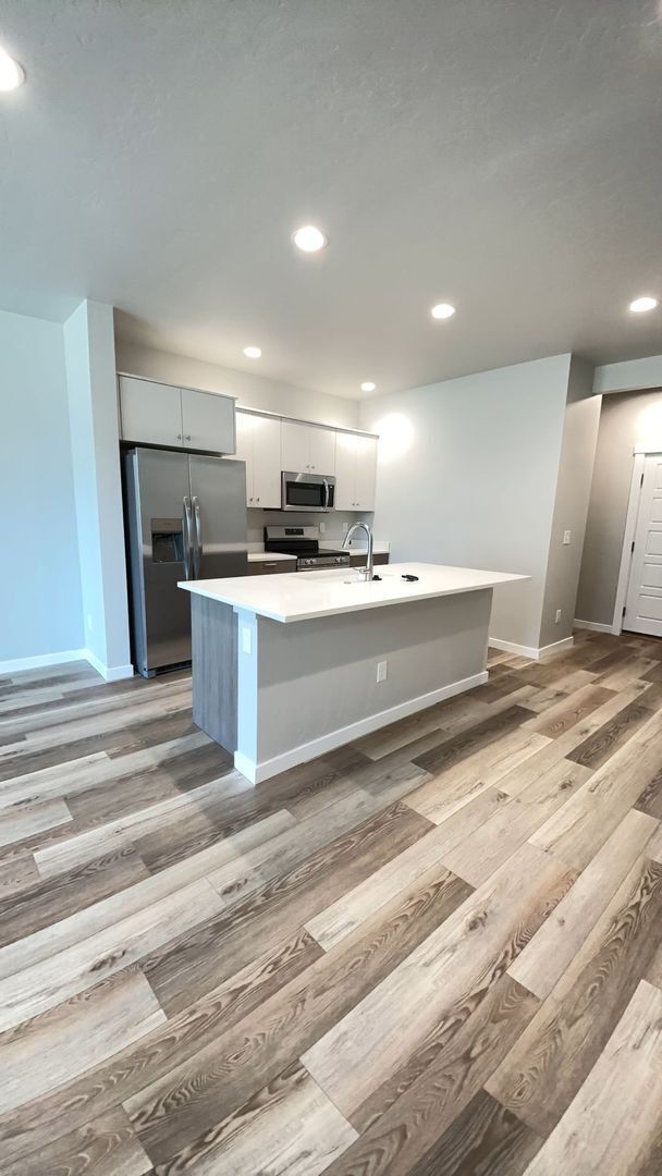 Building Photo - Roe Street Townhomes