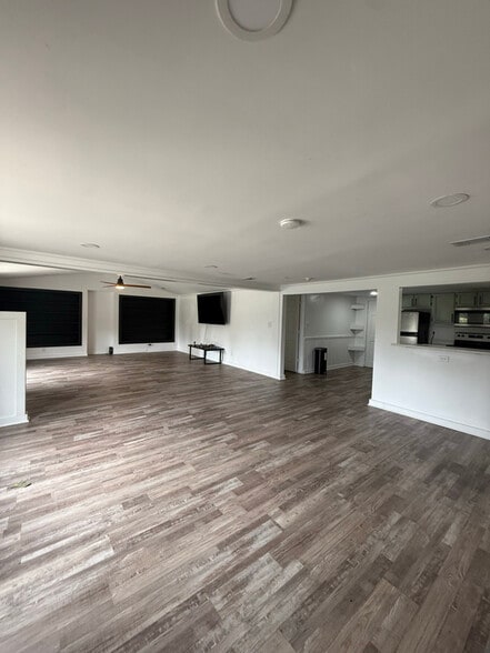 Building Photo - 915 Belleview Cir W